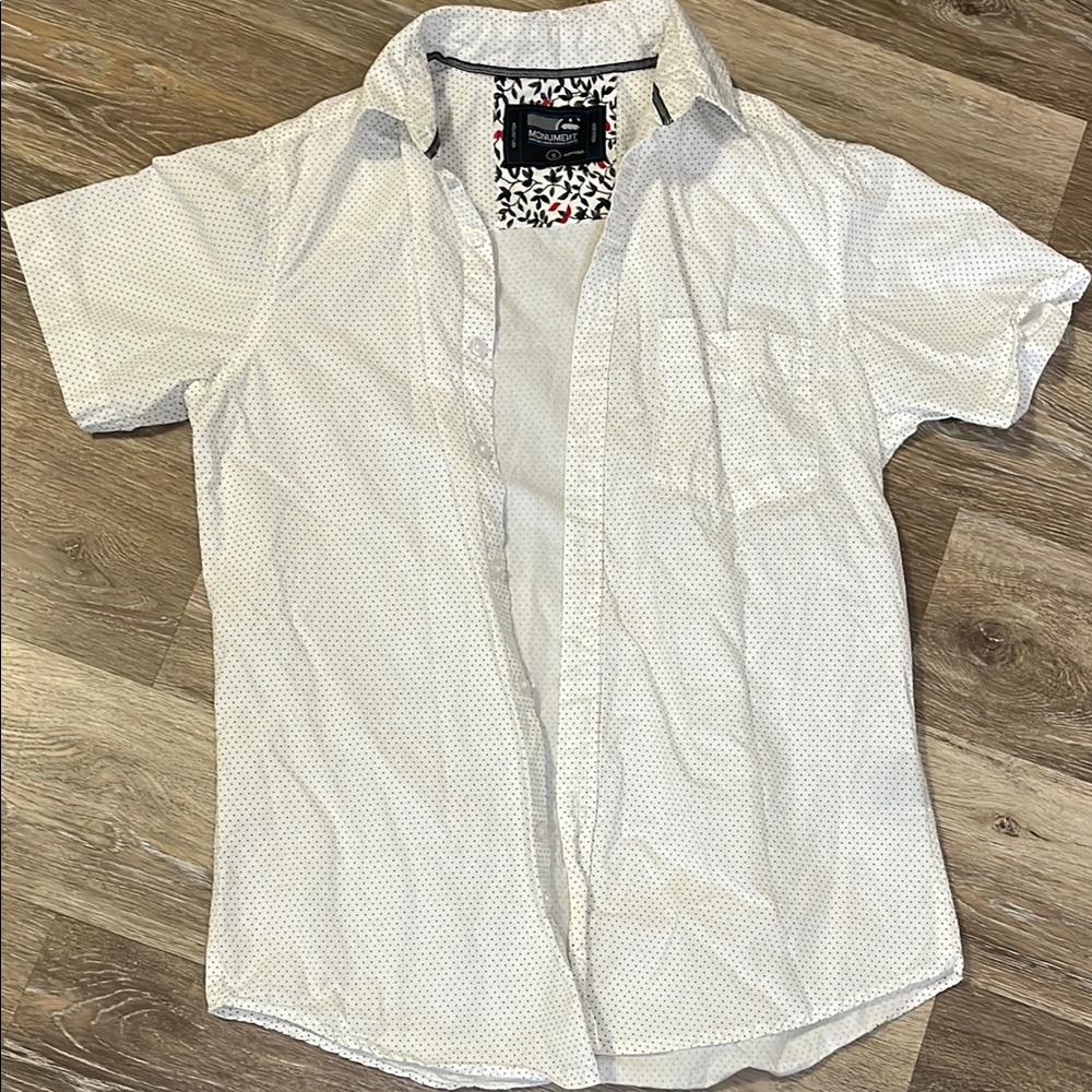 Men's White Short Sleeve Button Down Shirt